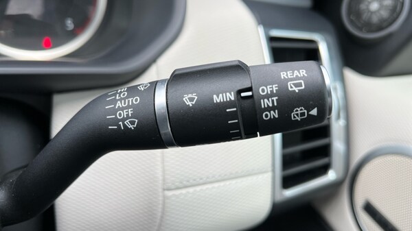 Used Land Rover Discovery 2023 for sale - 76140393: Photo 39