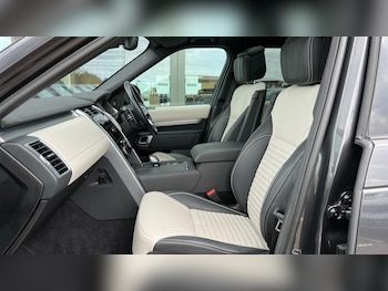Used Land Rover Discovery 2023 for sale - 76140393: Photo 3