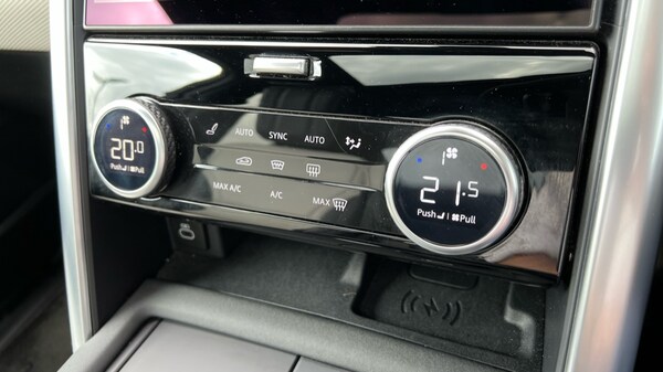 Used Land Rover Discovery 2023 for sale - 76140393: Photo 44