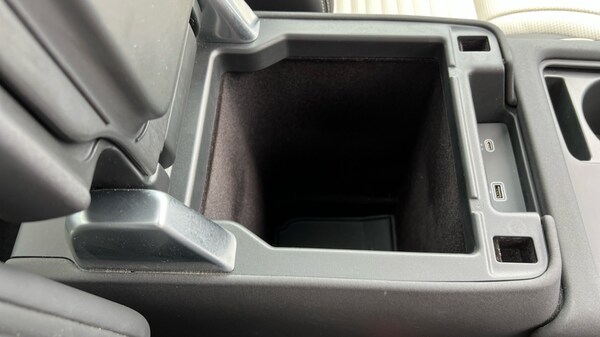 Used Land Rover Discovery 2023 for sale - 76140393: Photo 51