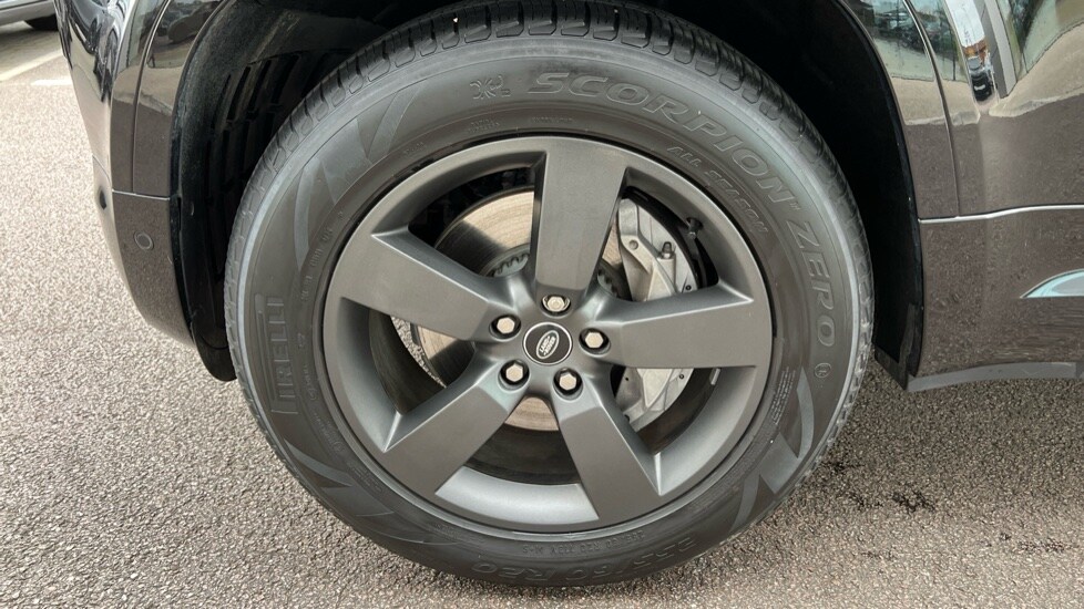 Used Land Rover Defender 2025 for sale - 76868539: Photo 33