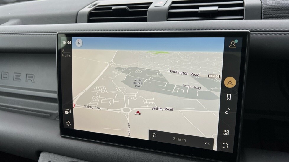 Used Land Rover Defender 2025 for sale - 76868539: Photo 46