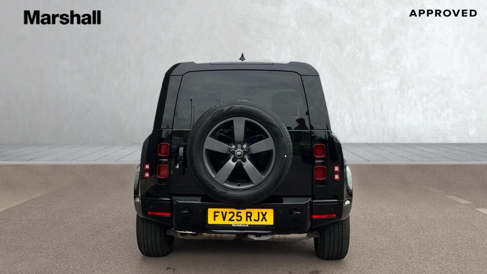 Used Land Rover Defender 2025 for sale - 76868539: Photo 6