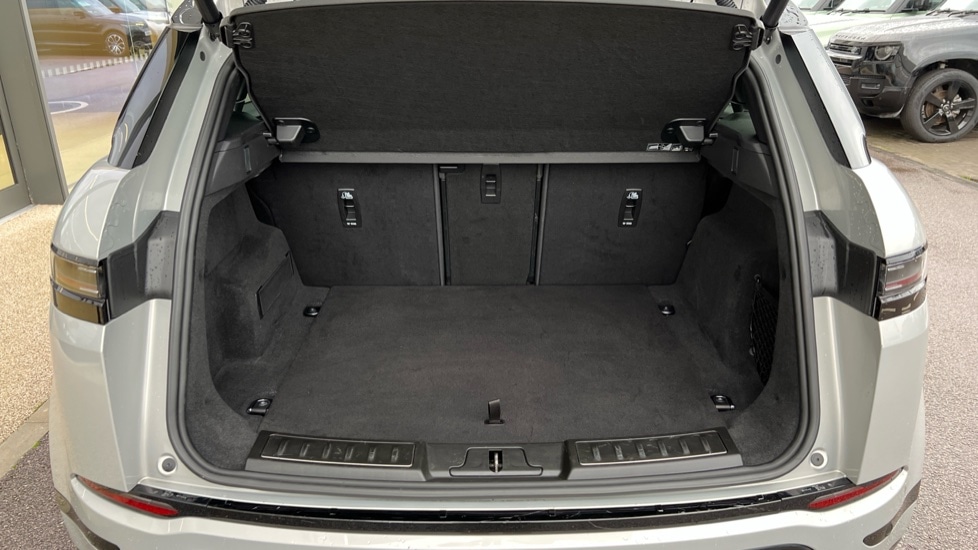 Used Land Rover Range Rover Evoque 2025 for sale - 76966619: Photo 10