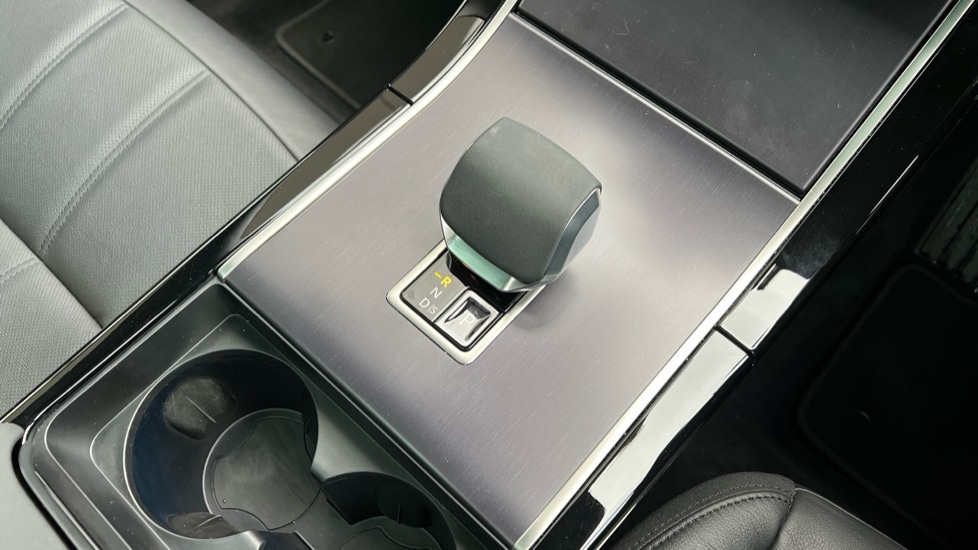 Used Land Rover Range Rover Evoque 2025 for sale - 76966619: Photo 13