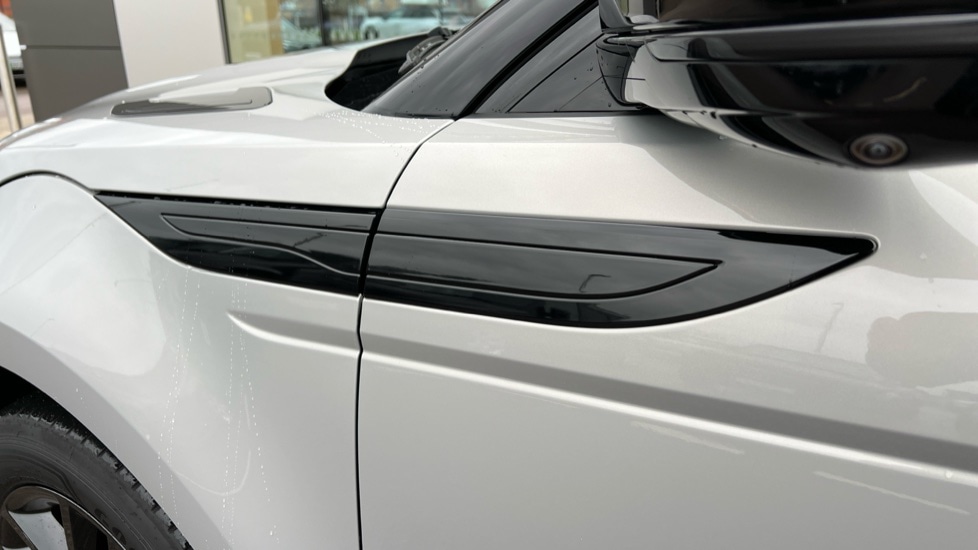 Used Land Rover Range Rover Evoque 2025 for sale - 76966619: Photo 20