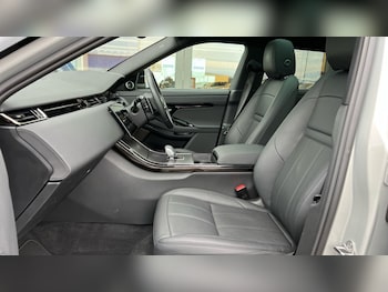 Used Land Rover Range Rover Evoque 2025 for sale - 76966619: Photo