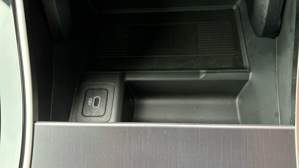 Used Land Rover Range Rover Evoque 2025 for sale - 76966619: Photo 47