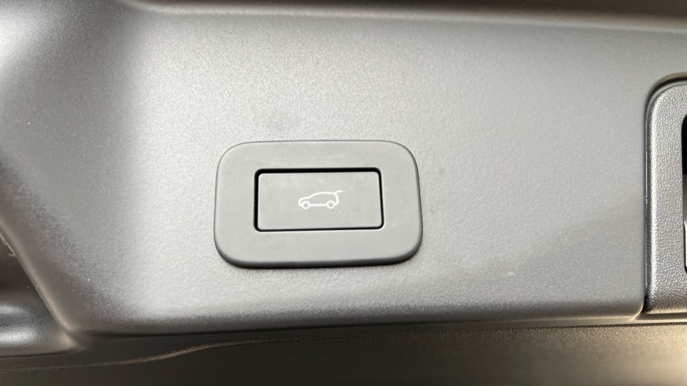 Used Land Rover Range Rover Evoque 2025 for sale - 76966619: Photo 58