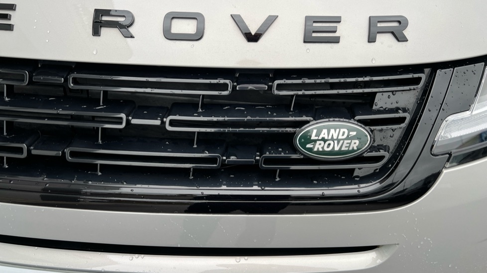 Used Land Rover Range Rover Evoque 2025 for sale - 76966619: Photo 61