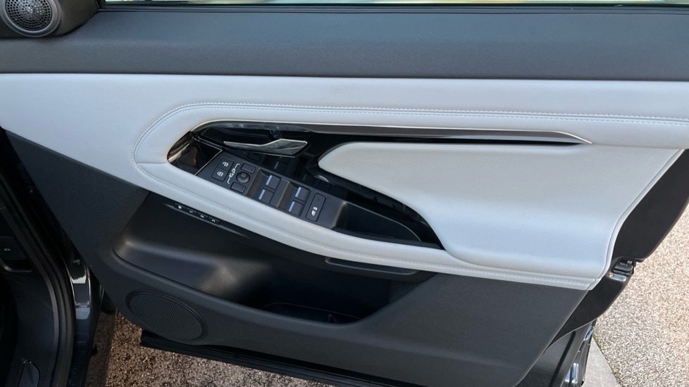 Used Land Rover Range Rover Evoque 2022 for sale - 76873209: Photo 24