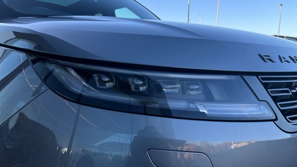 Used Land Rover Range Rover Sport 2023 for sale - 76609474: Photo 17