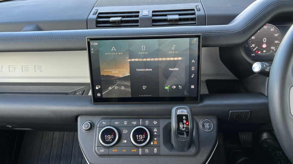 Used Land Rover Defender 2024 for sale - 76869774: Photo 14