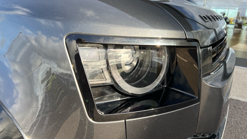 Used Land Rover Defender 2024 for sale - 76869774: Photo 17