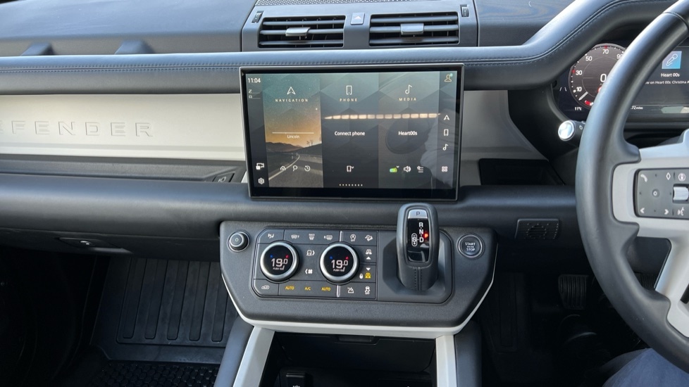 Used Land Rover Defender 2024 for sale - 76869774: Photo 29