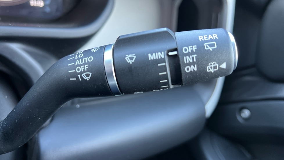 Used Land Rover Defender 2024 for sale - 76869774: Photo 38