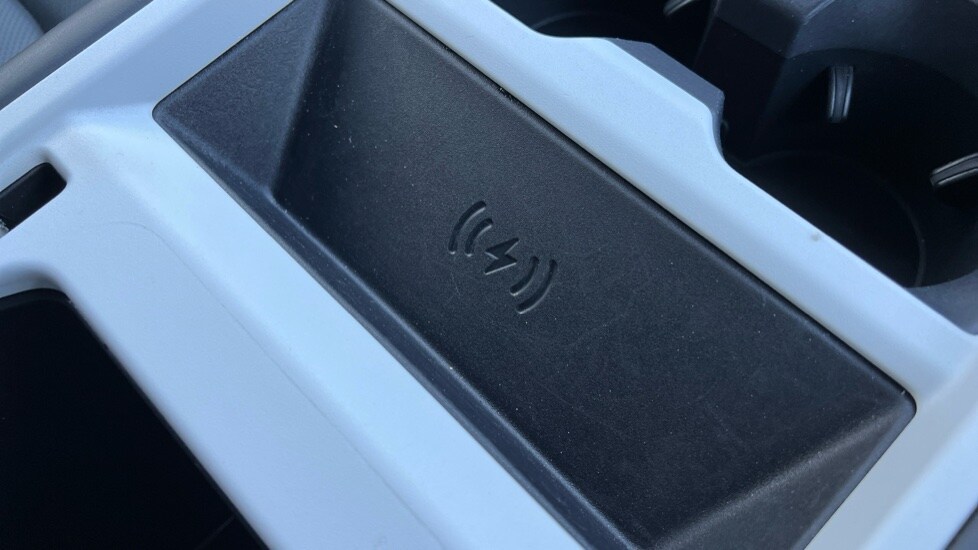 Used Land Rover Defender 2024 for sale - 76869774: Photo 46