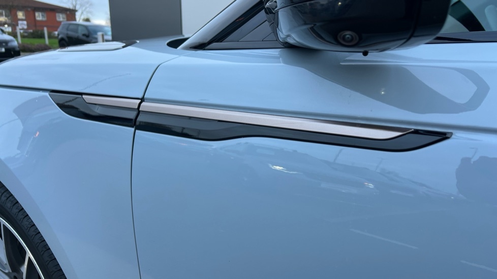 Used Land Rover Range Rover Velar 2024 for sale - 76575230: Photo 20