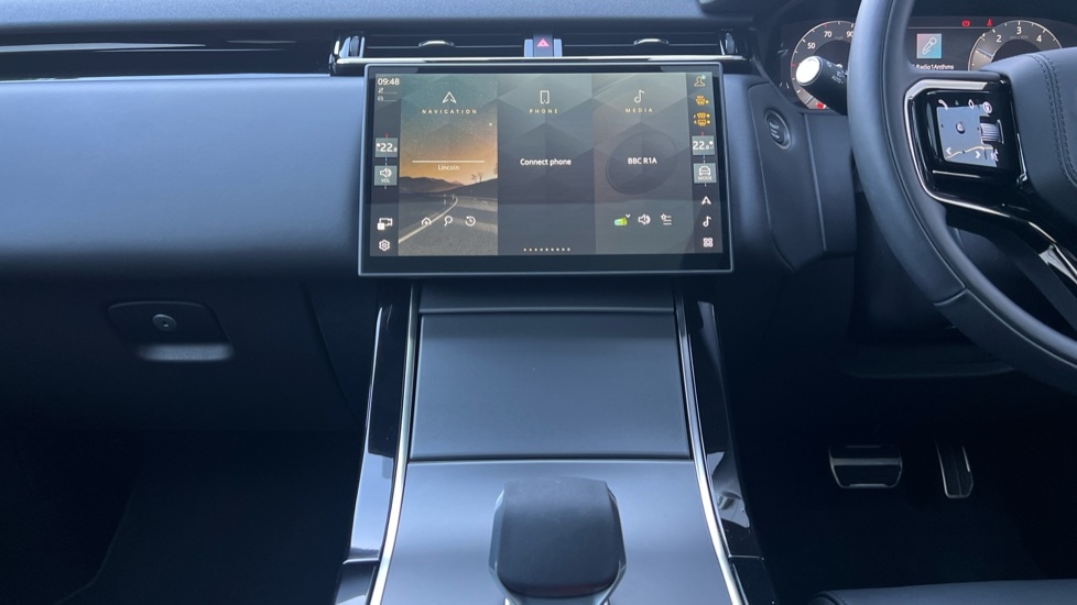 Used Land Rover Range Rover Velar 2024 for sale - 76575230: Photo 29