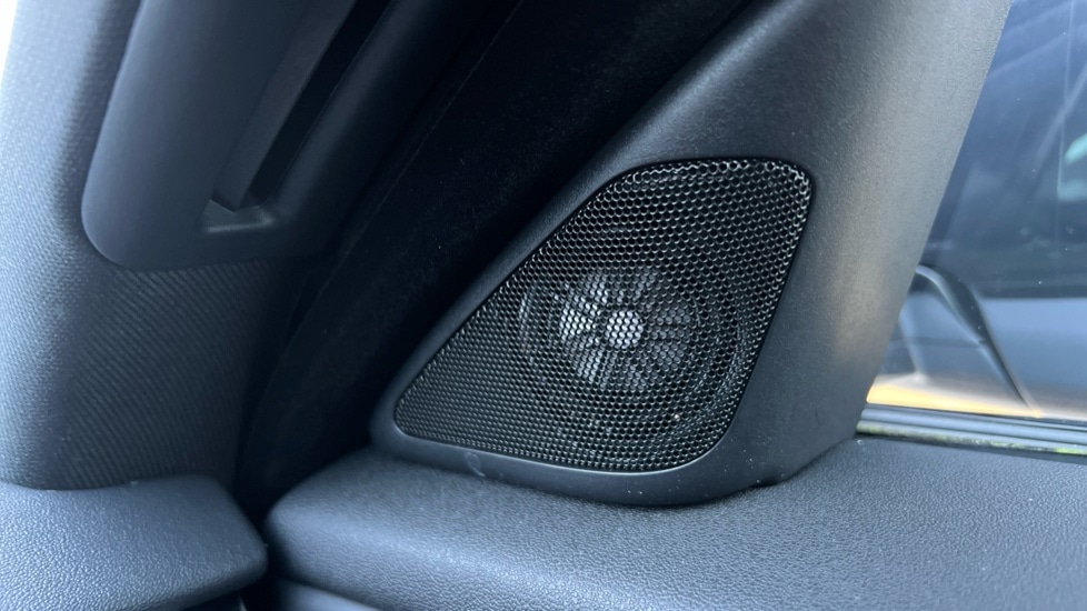 Used Land Rover Range Rover Velar 2024 for sale - 76575230: Photo 36