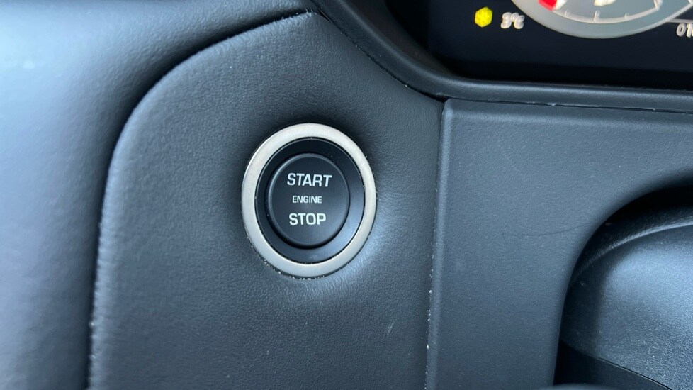 Used Land Rover Range Rover Velar 2024 for sale - 76575230: Photo 41