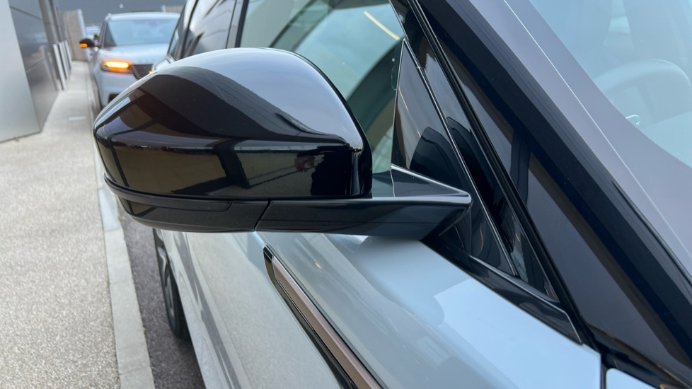 Used Land Rover Range Rover Velar 2024 for sale - 76575230: Photo 54