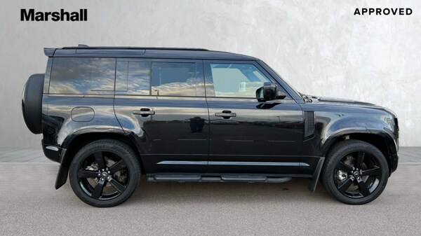 Used Land Rover Defender 2024 for sale - 76161302: Photo 5
