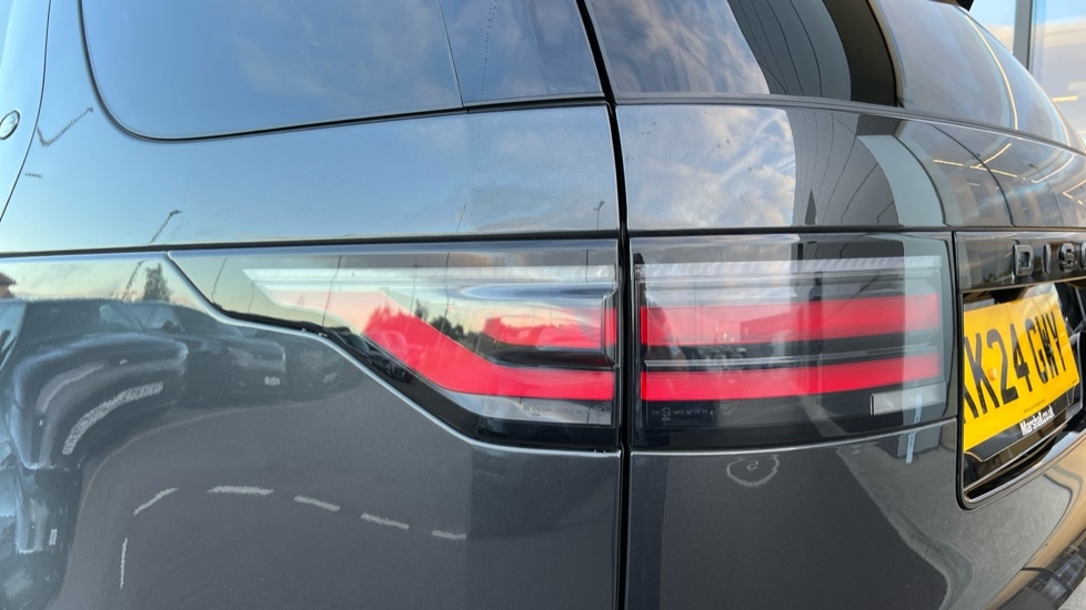 Used Land Rover Discovery 2024 for sale - 76870544: Photo 19