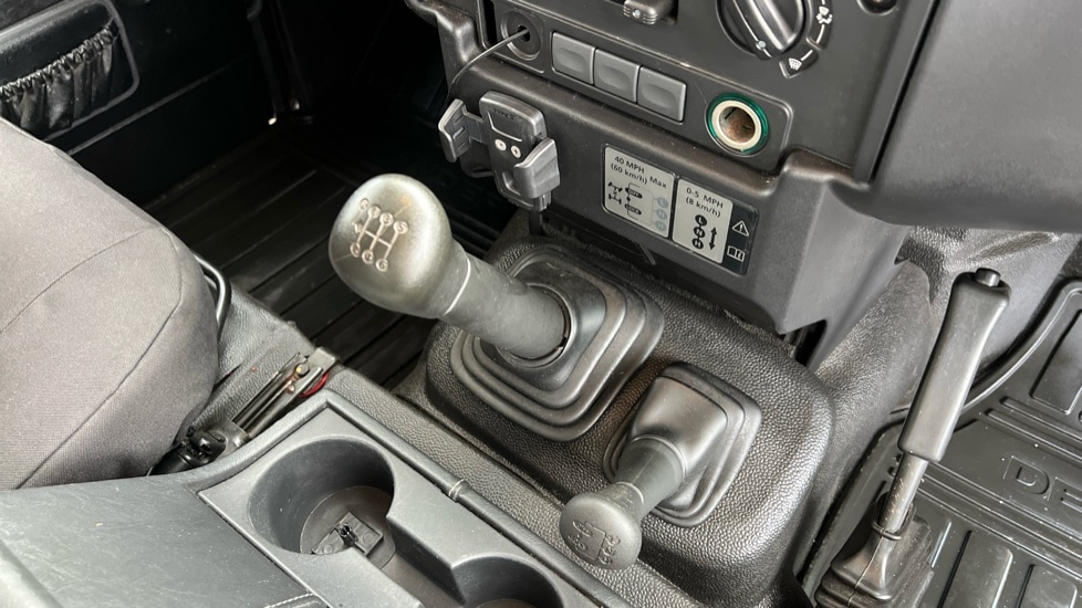 Used Land Rover Defender 2010 for sale - 77018300: Photo 13