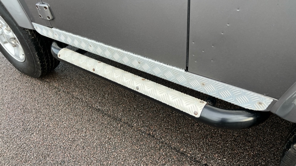 Used Land Rover Defender 2010 for sale - 77018300: Photo 20