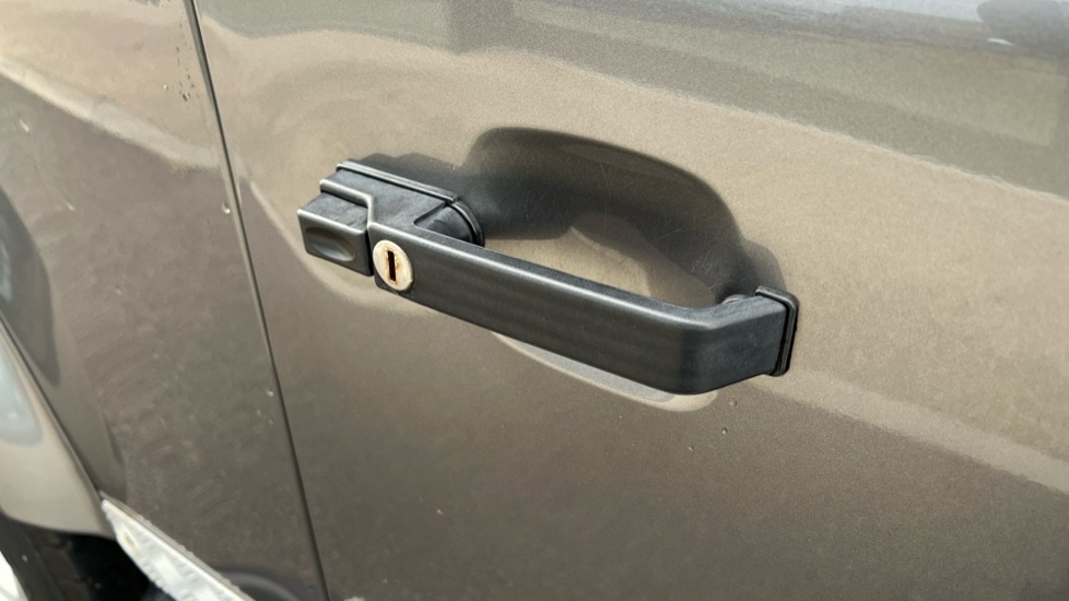 Used Land Rover Defender 2010 for sale - 77018300: Photo 35