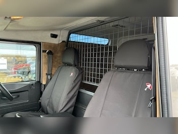 Used Land Rover Defender 2010 for sale - 77018300: Photo