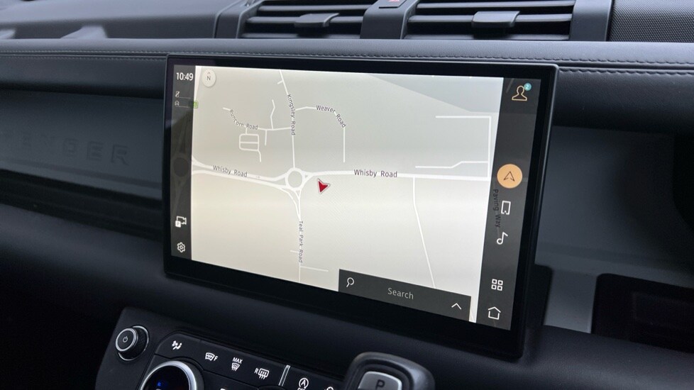 Used Land Rover Defender 2022 for sale - 76874045: Photo 11