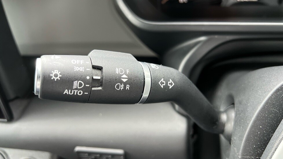 Used Land Rover Defender 2022 for sale - 76874045: Photo 39