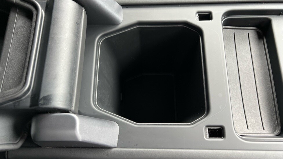 Used Land Rover Defender 2022 for sale - 76874045: Photo 47