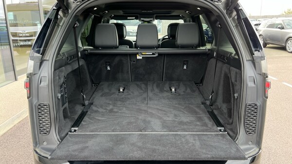 Used Land Rover Discovery 2023 for sale - 76161513: Photo 10