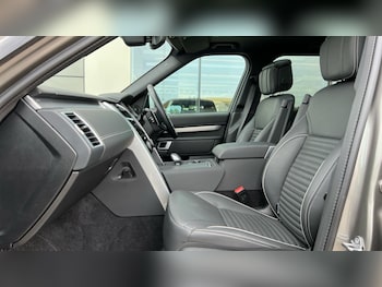 Used Land Rover Discovery 2023 for sale - 76161513: Photo 3