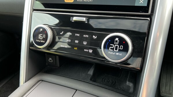 Used Land Rover Discovery 2023 for sale - 76161513: Photo 45