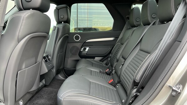 Used Land Rover Discovery 2023 for sale - 76161513: Photo 4