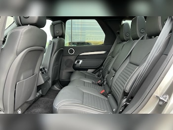 Used Land Rover Discovery 2023 for sale - 76161513: Photo 4