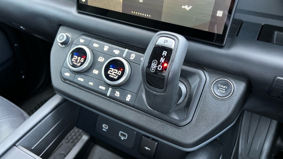 Used Land Rover Defender 2023 for sale - 77031273: Photo 13