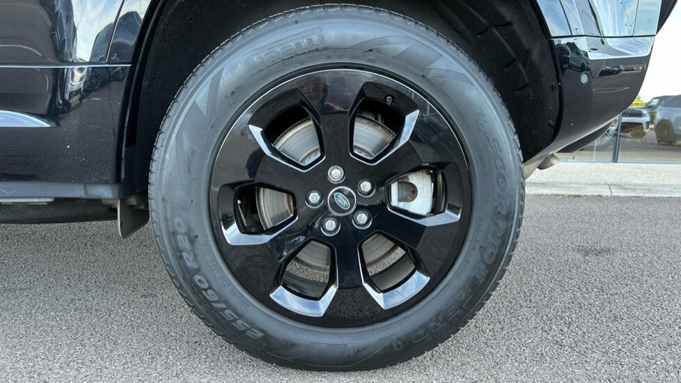 Used Land Rover Defender 2023 for sale - 77031273: Photo 33