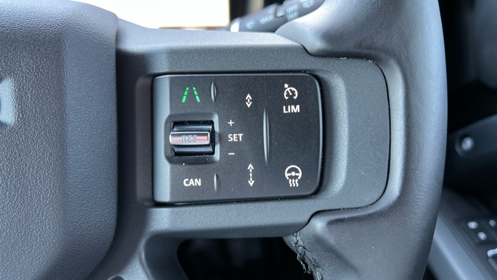 Used Land Rover Defender 2023 for sale - 77031273: Photo 36