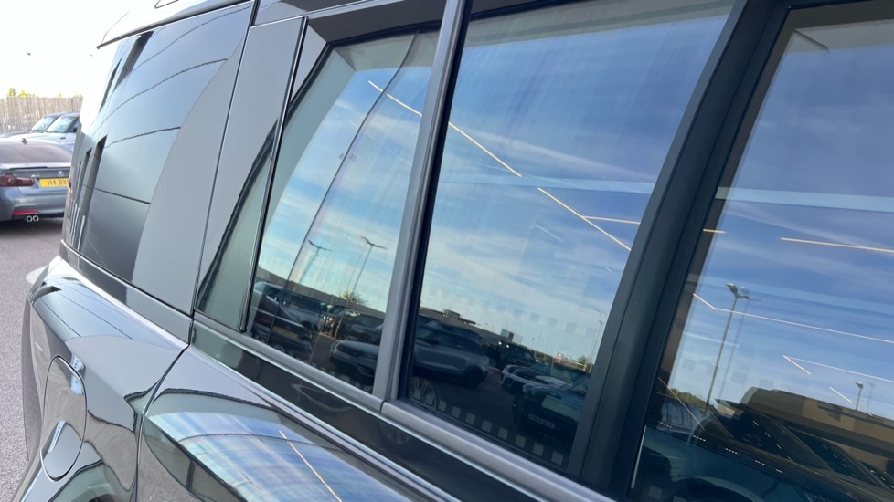 Used Land Rover Defender 2023 for sale - 77031273: Photo 49