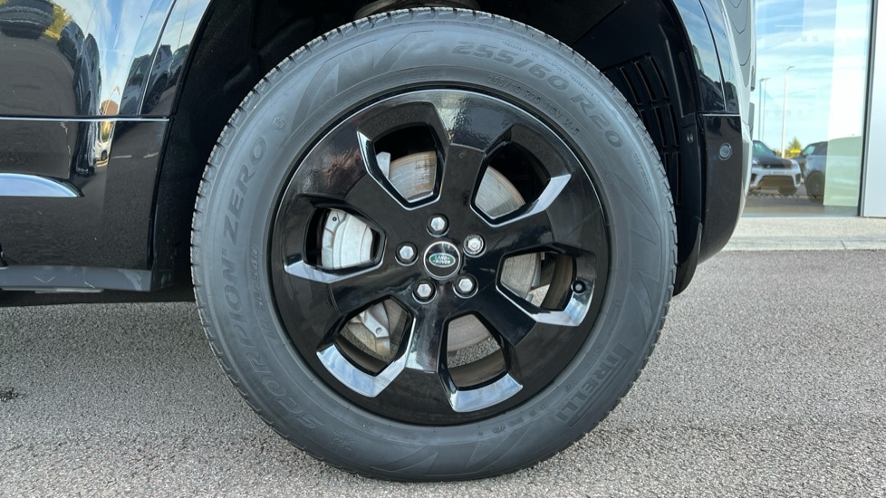 Used Land Rover Defender 2023 for sale - 77031273: Photo 8