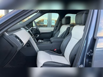 Used Land Rover Discovery 2023 for sale - 76540158: Photo