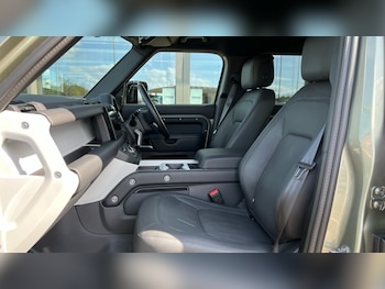 Used Land Rover Defender 2025 for sale - 75815472: Photo