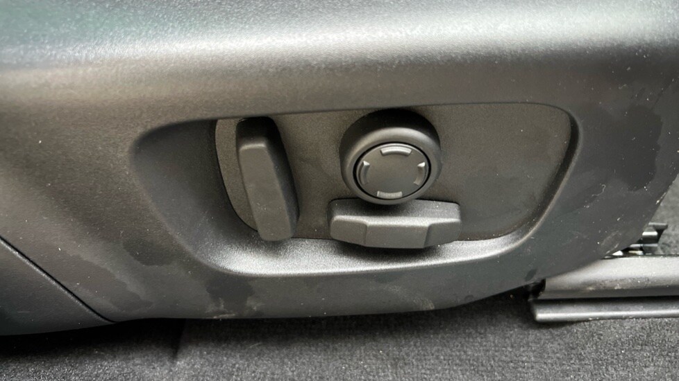 Used Land Rover Range Rover Evoque 2025 for sale - 76869809: Photo 23