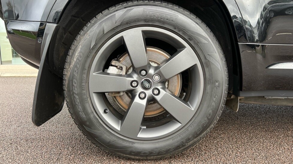 Used Land Rover Defender 2023 for sale - 76842007: Photo 31