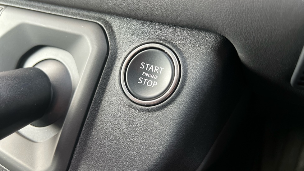 Used Land Rover Defender 2023 for sale - 76842007: Photo 41